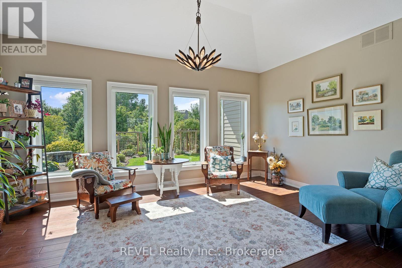 69 Butlers Drive, Fort Erie, Ontario  L0S 1N0 - Photo 11 - X12462223