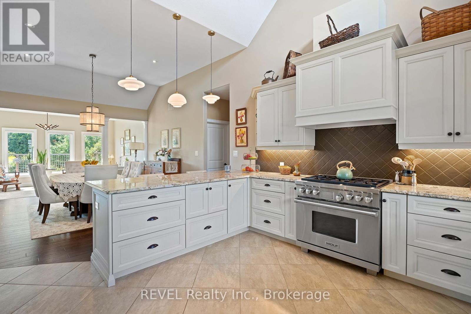 69 Butlers Drive, Fort Erie, Ontario  L0S 1N0 - Photo 16 - X12462223