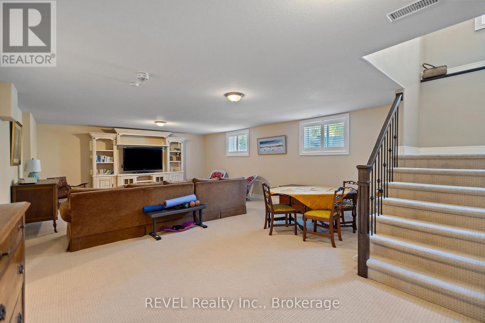 69 Butlers Drive, Fort Erie, Ontario  L0S 1N0 - Photo 24 - X12462223