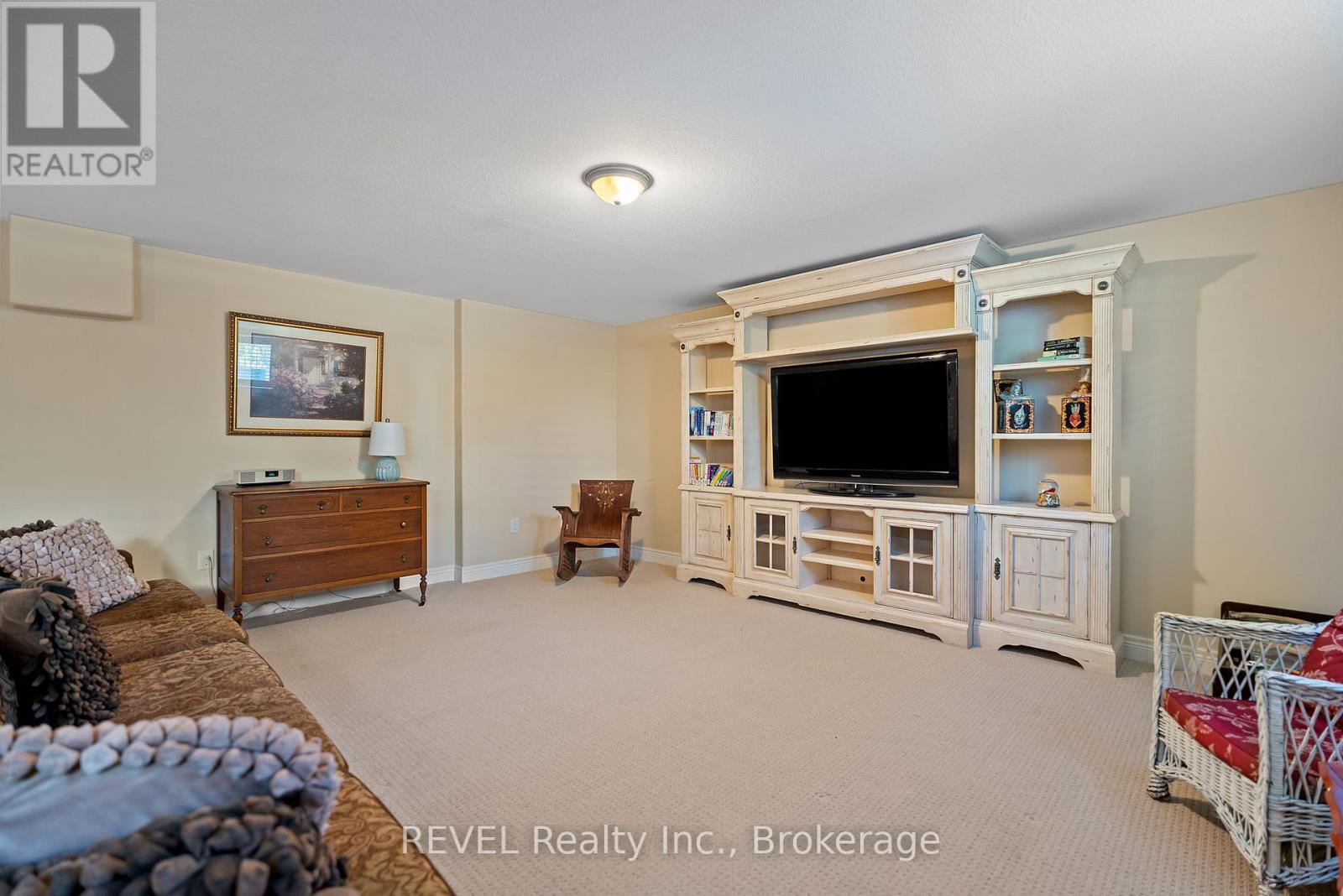 69 Butlers Drive, Fort Erie, Ontario  L0S 1N0 - Photo 25 - X12462223