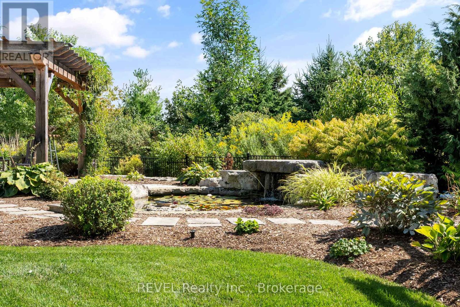 69 Butlers Drive, Fort Erie, Ontario  L0S 1N0 - Photo 38 - X12462223