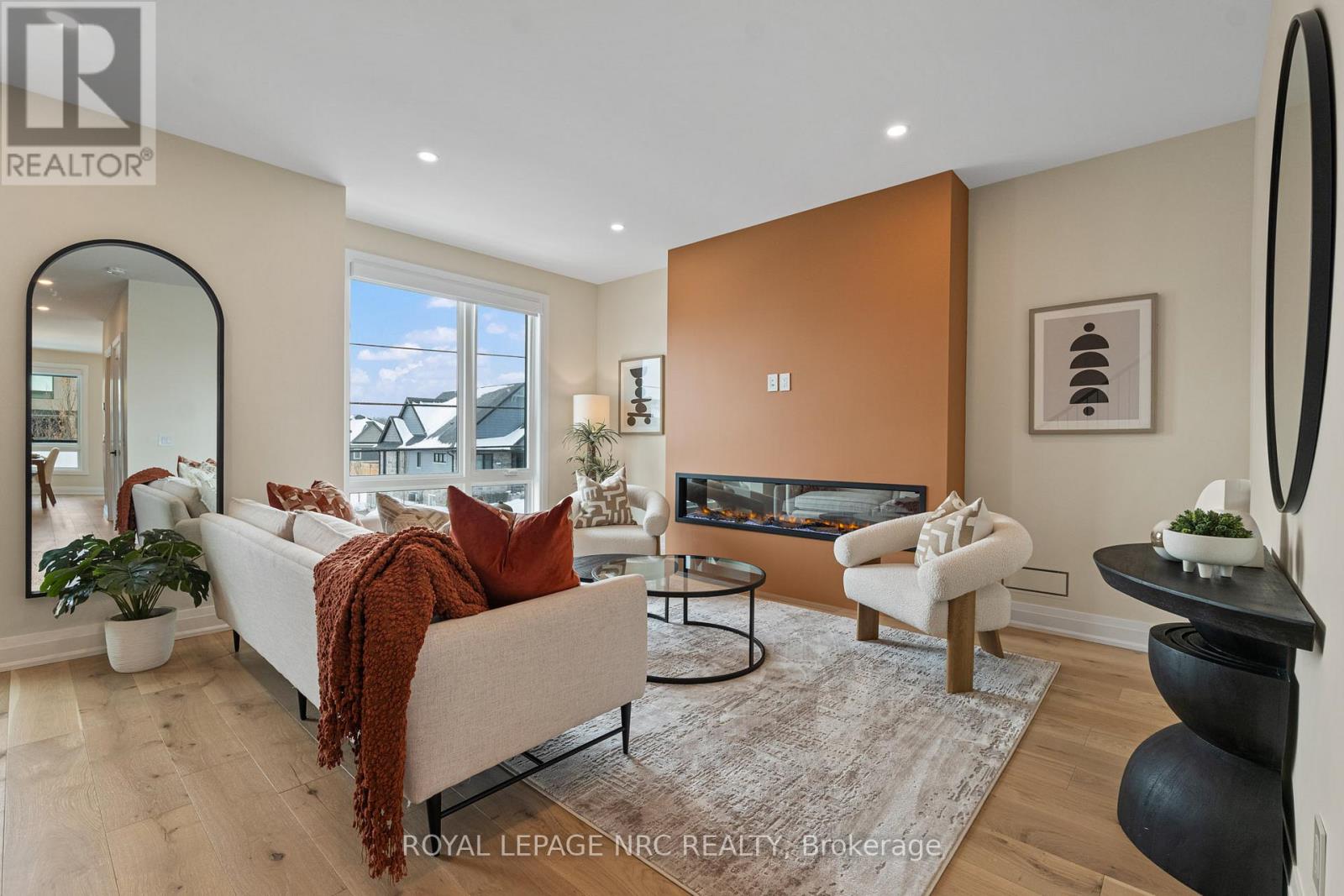 153e Port Robinson Road, Pelham, Ontario  L0S 1E0 - Photo 16 - X12462296