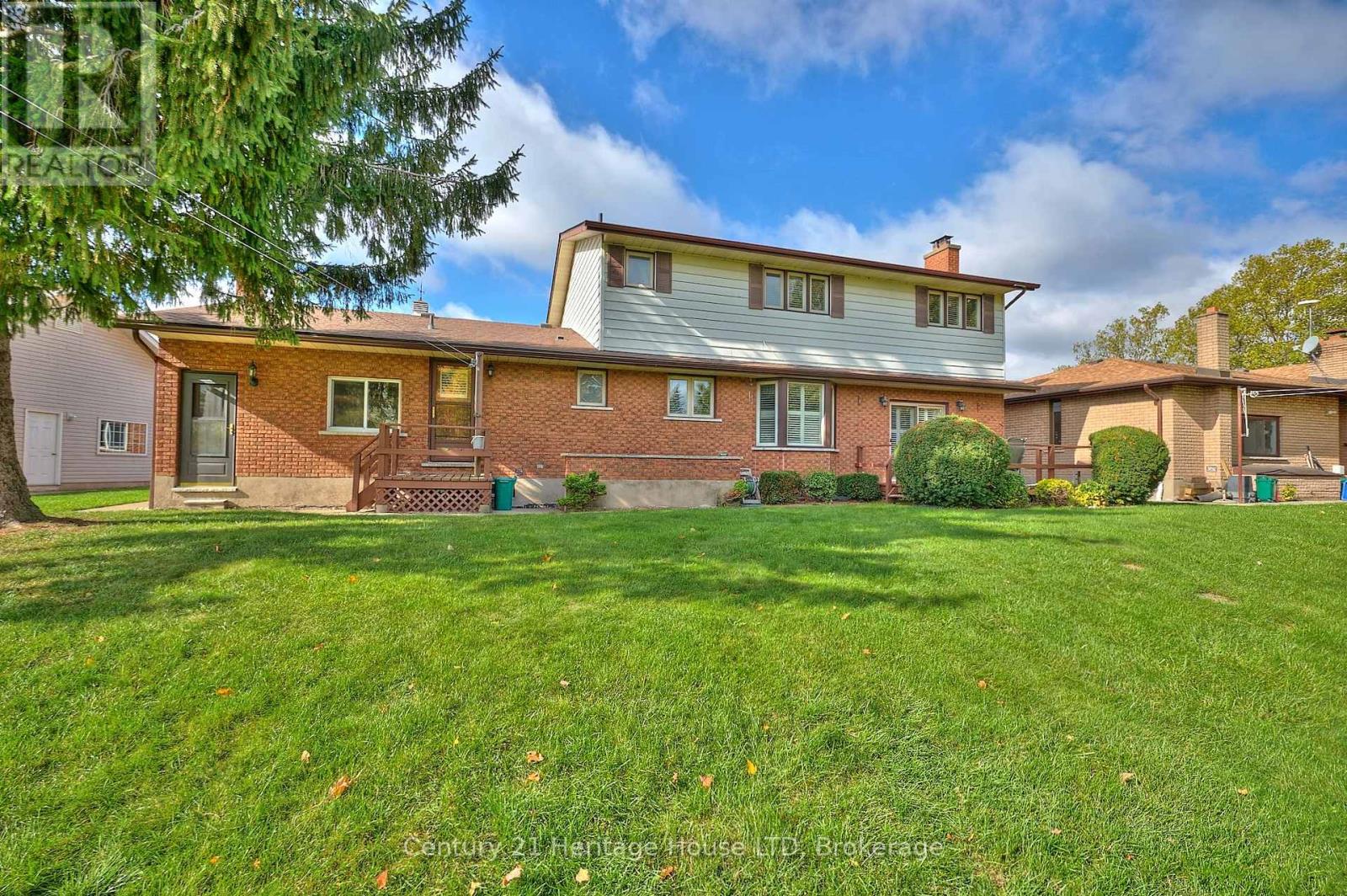 3466 River Trail, Fort Erie, Ontario  L0S 1S0 - Photo 38 - X12462443