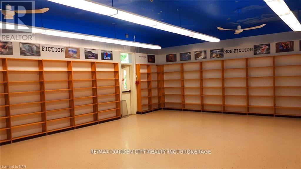 1165 Centre Street, Pelham, Ontario  L0S 1C0 - Photo 2 - X12462485