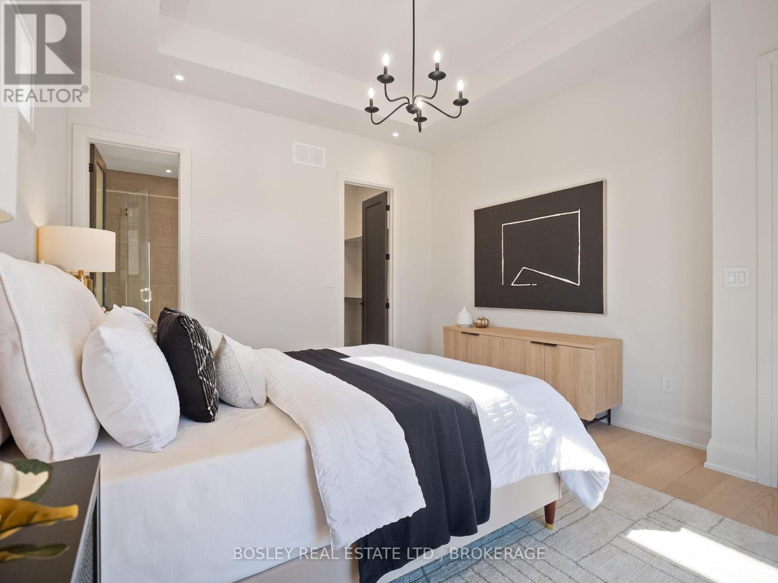 9 Oakley Drive, Niagara-On-The-Lake, Ontario  L0S 1J0 - Photo 18 - X12462862