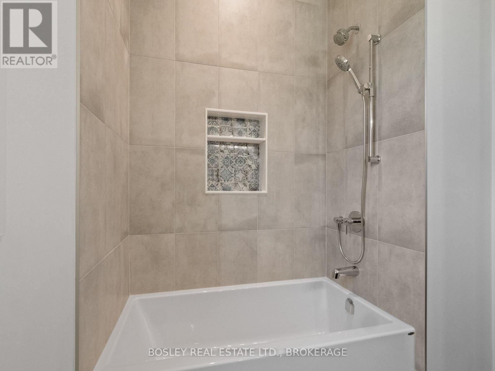 9 Oakley Drive, Niagara-On-The-Lake, Ontario  L0S 1J0 - Photo 22 - X12462862