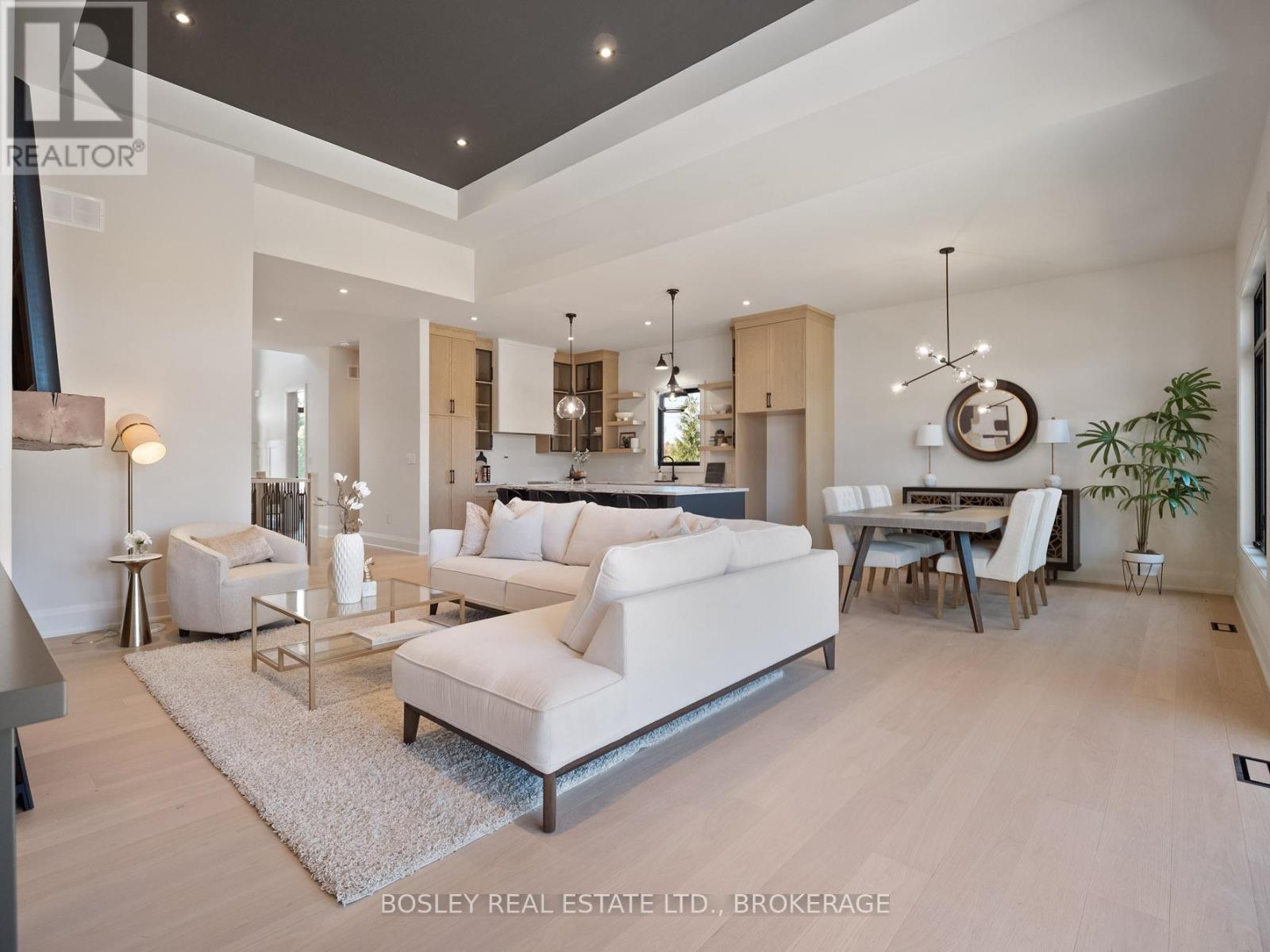 9 Oakley Drive, Niagara-On-The-Lake, Ontario  L0S 1J0 - Photo 4 - X12462862