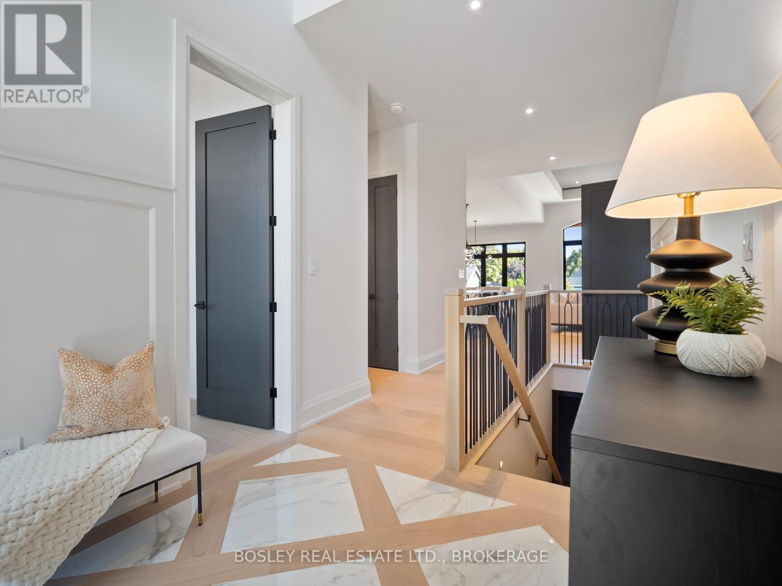 9 Oakley Drive, Niagara-On-The-Lake, Ontario  L0S 1J0 - Photo 6 - X12462862