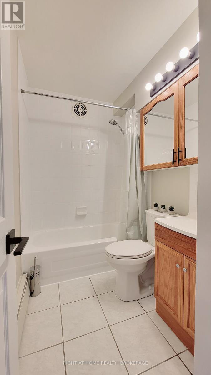 606 - 30 Summit Avenue, Hamilton, Ontario  L8V 2R8 - Photo 8 - X12464342