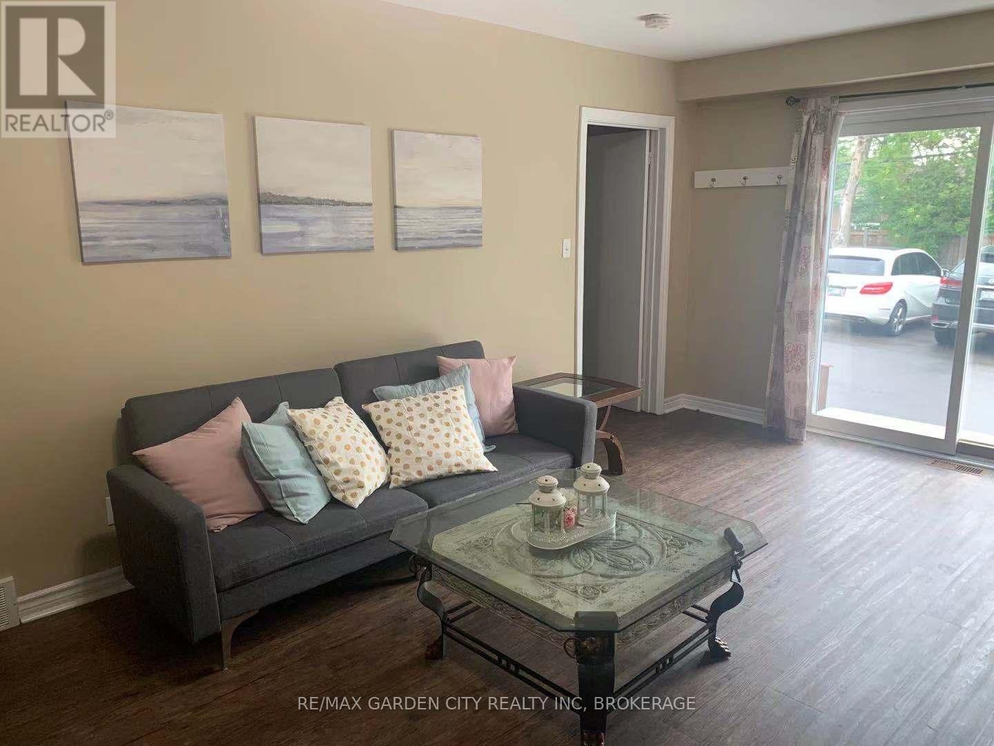 Unit 4 - 358 Glenridge Avenue, St. Catharines, Ontario  L2T 3K7 - Photo 4 - X12464432