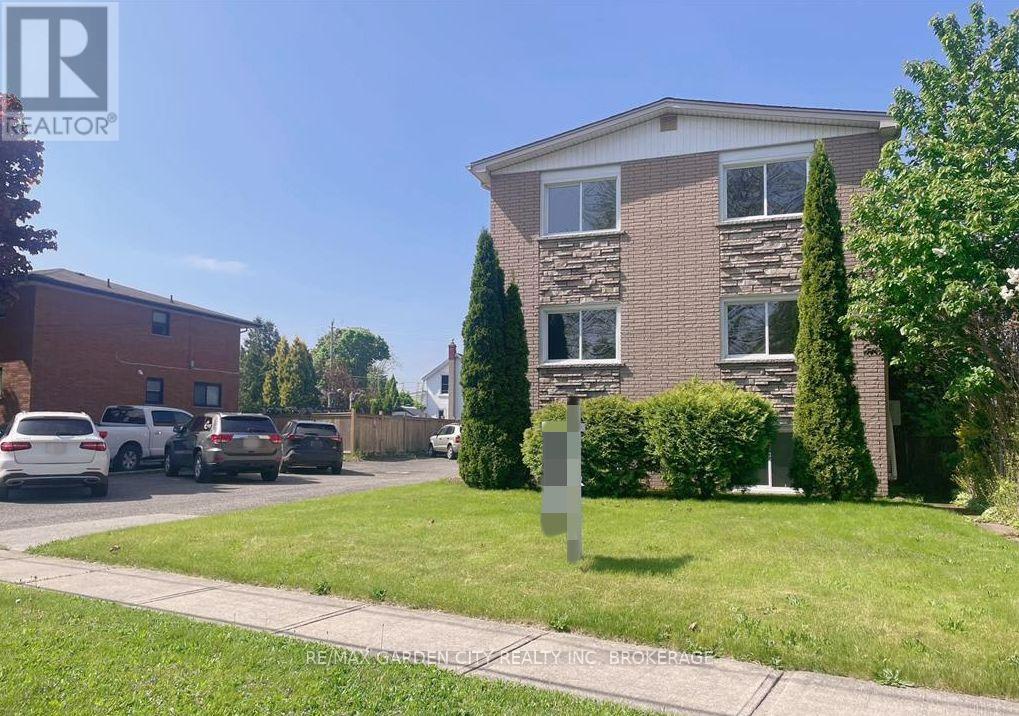 4 - 15 John Street, St. Catharines, Ontario  L2N 4P2 - Photo 5 - X12466303