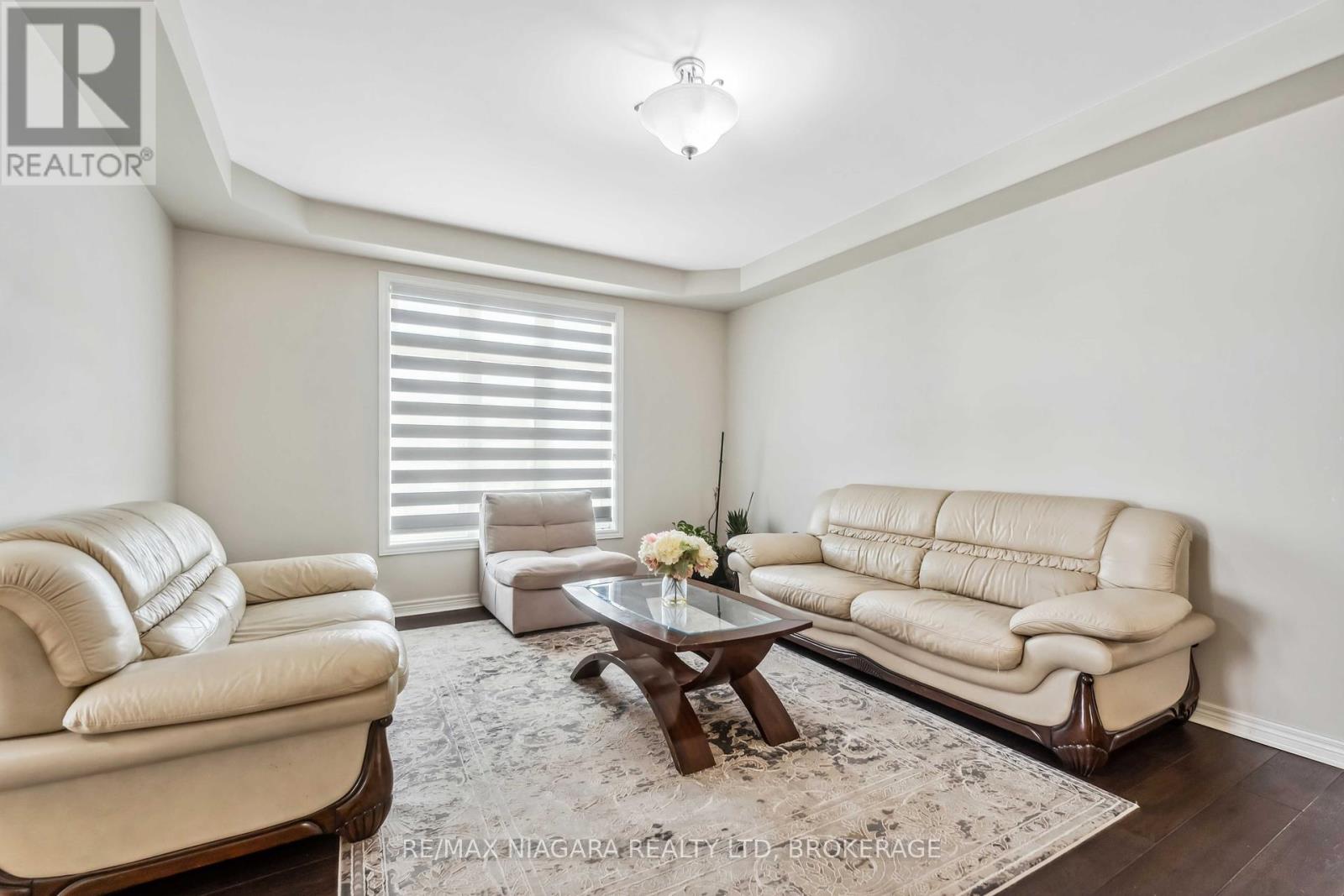 1 Hopkins Street, Thorold, Ontario  L2V 0E6 - Photo 13 - X12466325