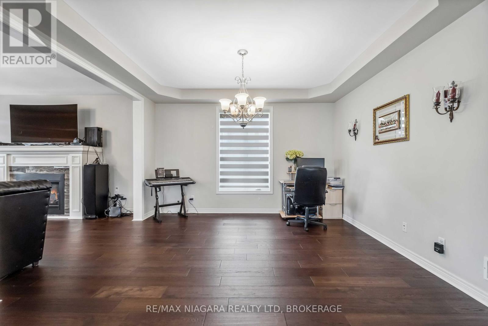 1 Hopkins Street, Thorold, Ontario  L2V 0E6 - Photo 16 - X12466325