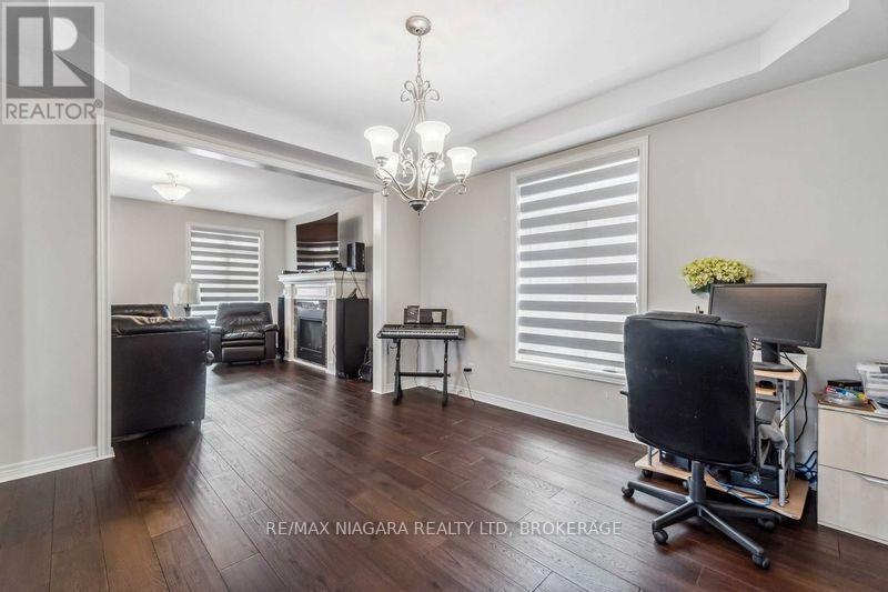 1 Hopkins Street, Thorold, Ontario  L2V 0E6 - Photo 17 - X12466325