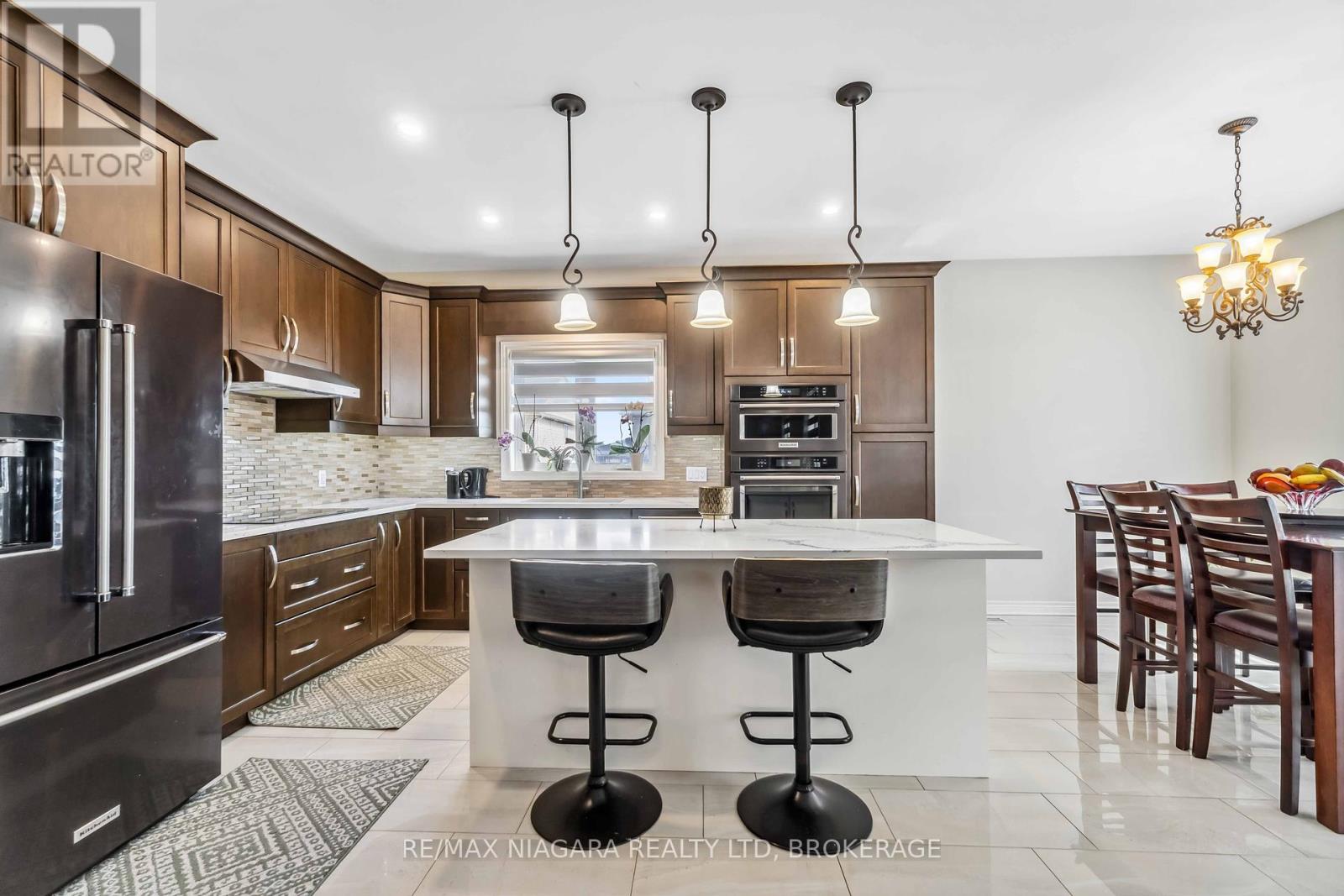 1 Hopkins Street, Thorold, Ontario  L2V 0E6 - Photo 22 - X12466325