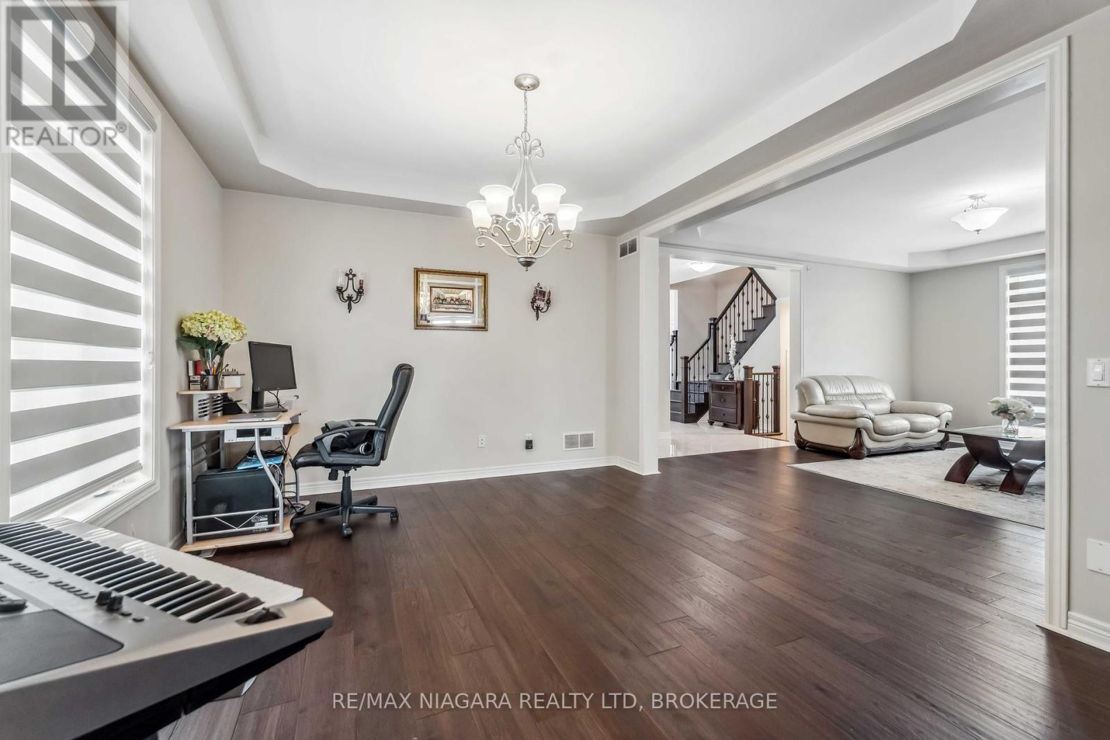 1 Hopkins Street, Thorold, Ontario  L2V 0E6 - Photo 32 - X12466325