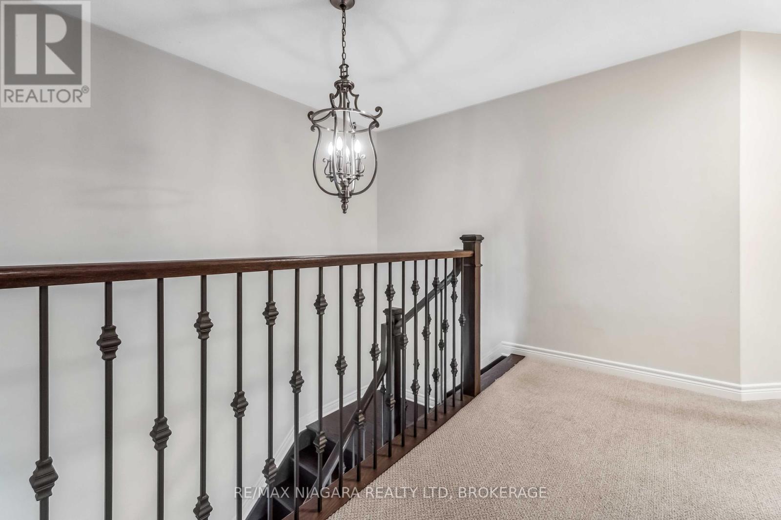 1 Hopkins Street, Thorold, Ontario  L2V 0E6 - Photo 36 - X12466325