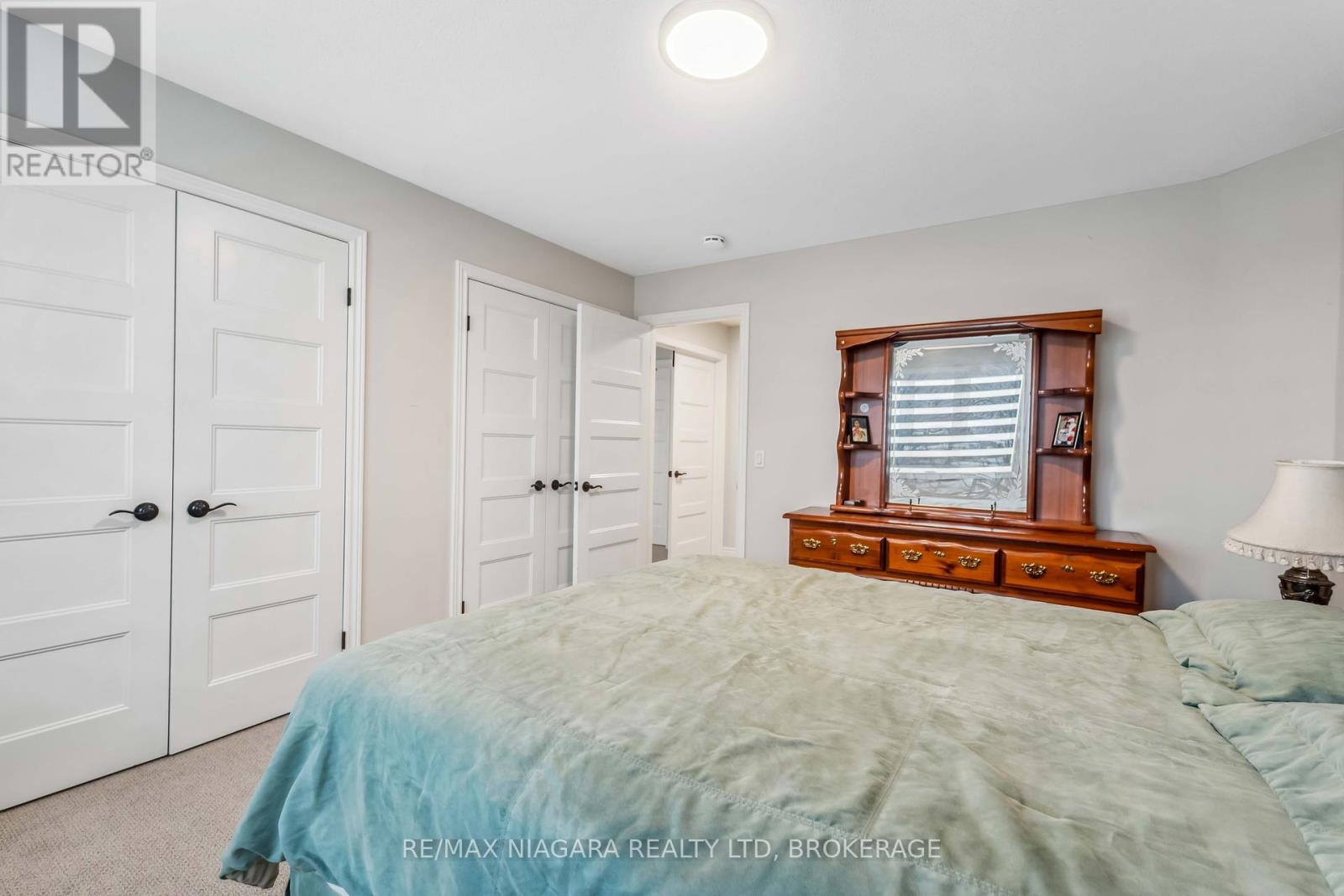 1 Hopkins Street, Thorold, Ontario  L2V 0E6 - Photo 42 - X12466325