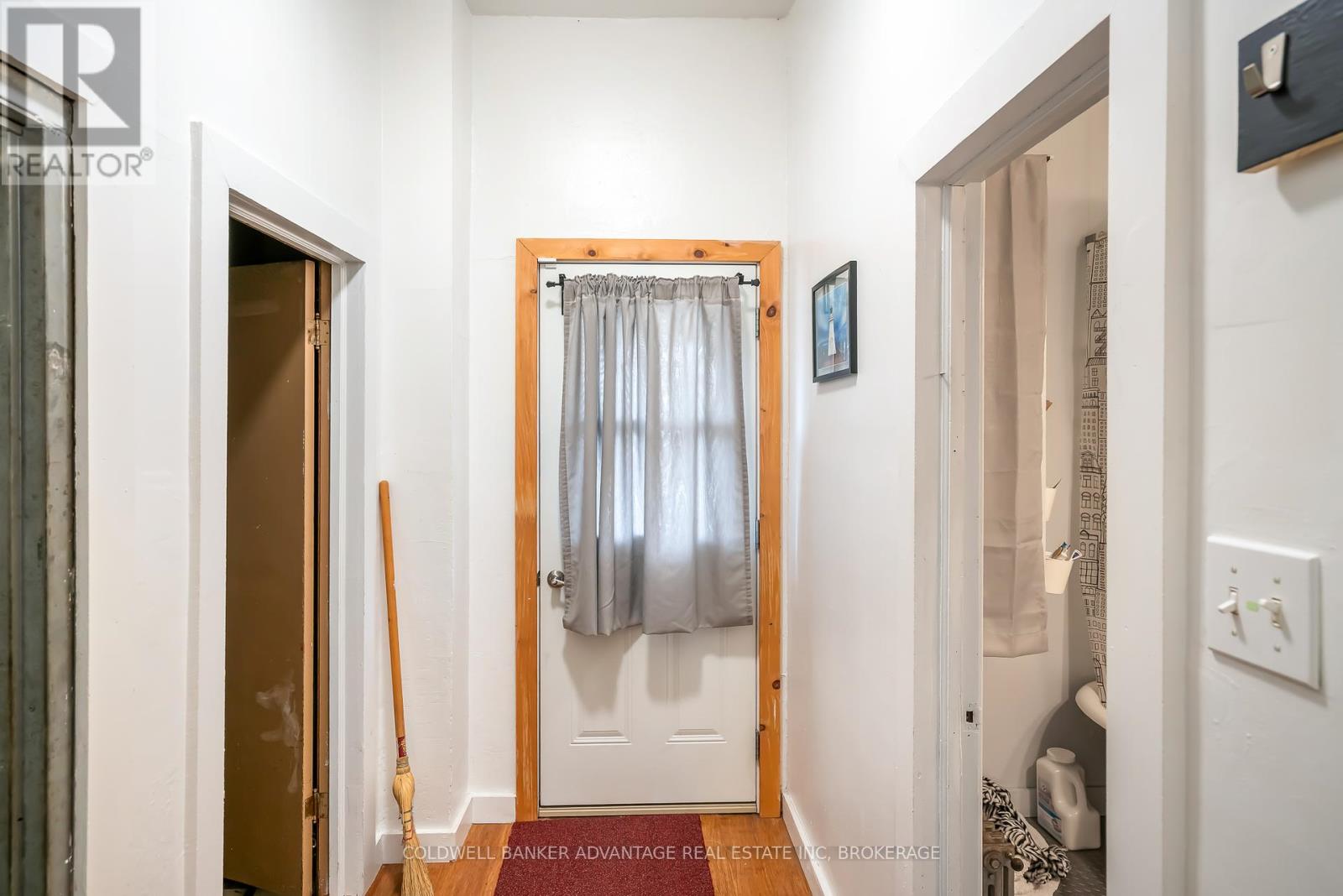 148 Killaly Street E, Port Colborne, Ontario  L3K 1N8 - Photo 15 - X12466607