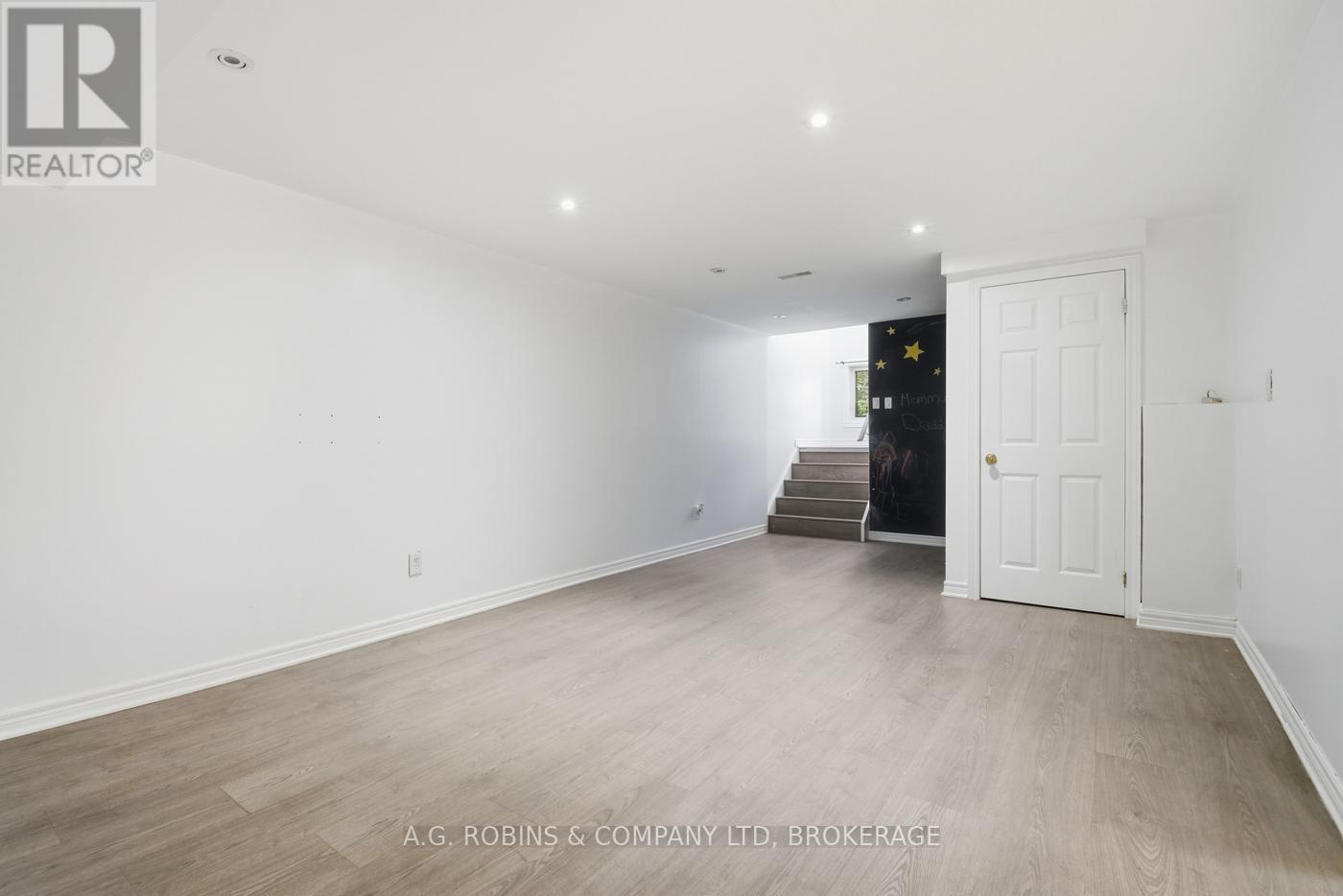 8 Mcbride Drive, St. Catharines, Ontario  L2S 3Y4 - Photo 23 - X12466726