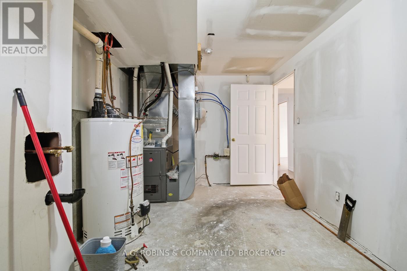 8 Mcbride Drive, St. Catharines, Ontario  L2S 3Y4 - Photo 32 - X12466726