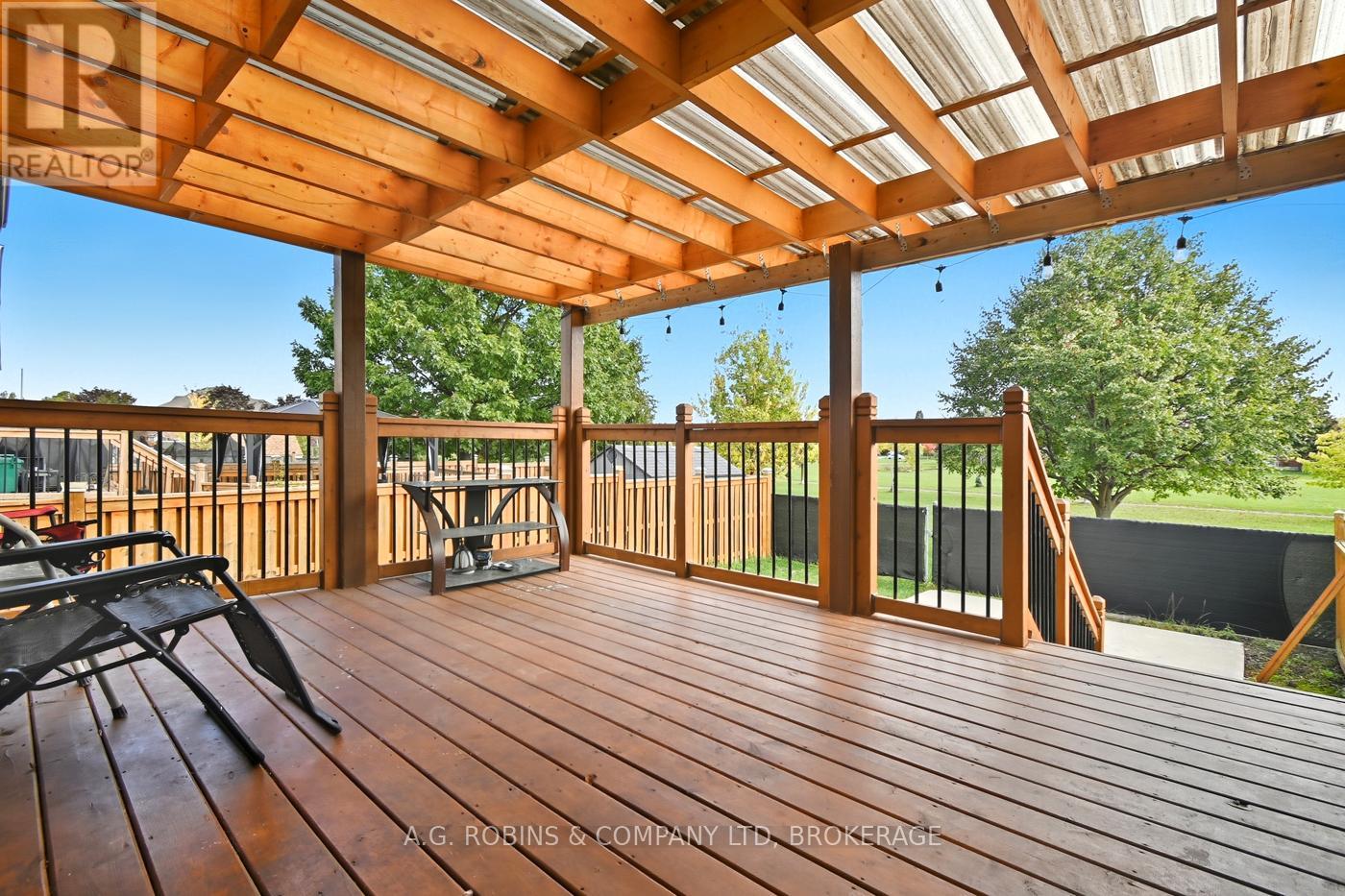 8 Mcbride Drive, St. Catharines, Ontario  L2S 3Y4 - Photo 33 - X12466726