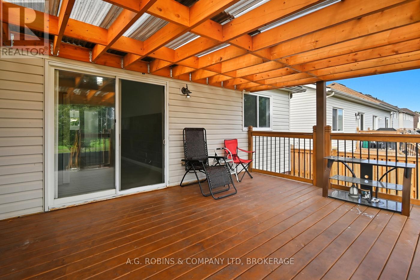 8 Mcbride Drive, St. Catharines, Ontario  L2S 3Y4 - Photo 35 - X12466726