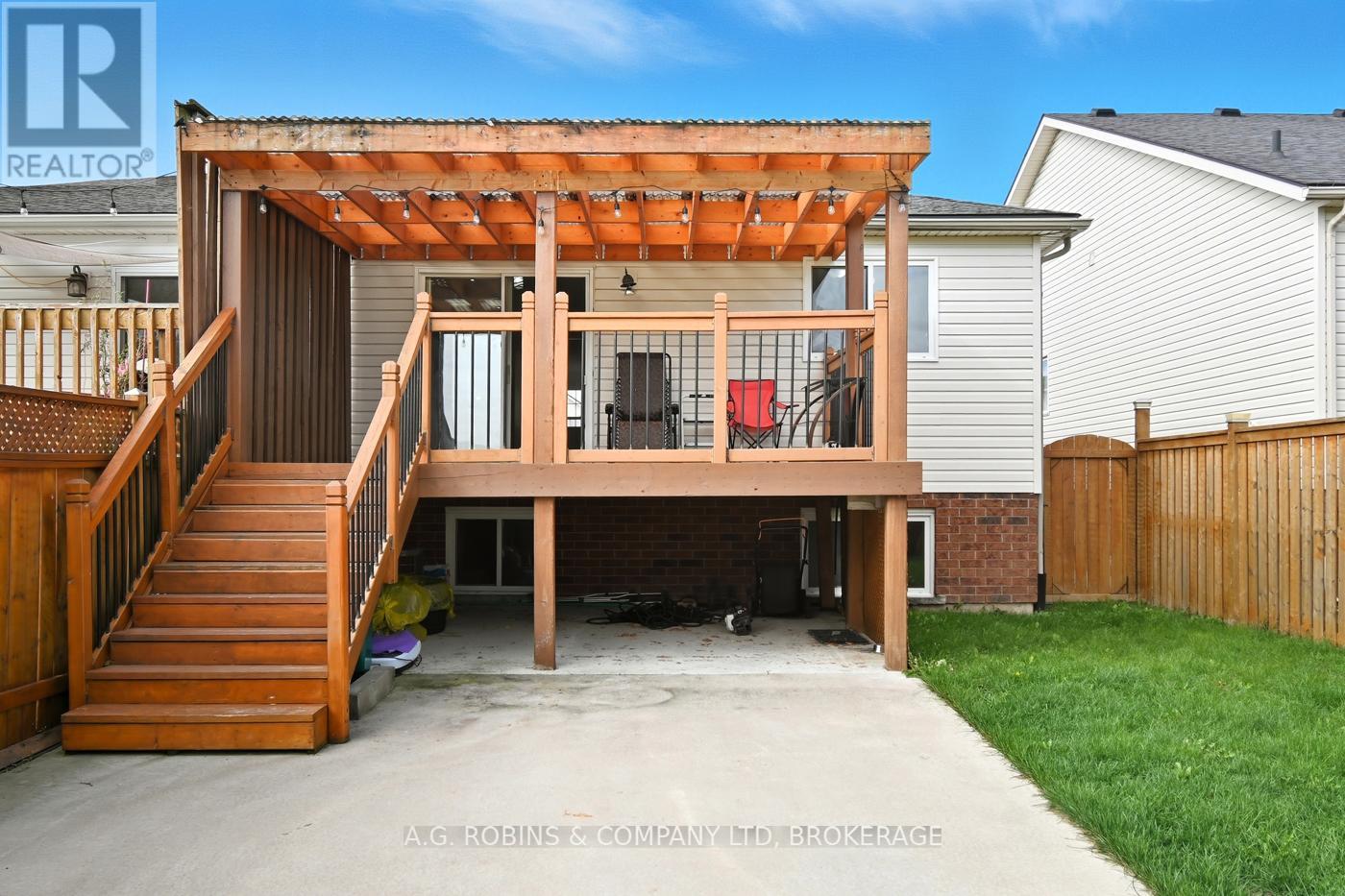 8 Mcbride Drive, St. Catharines, Ontario  L2S 3Y4 - Photo 37 - X12466726