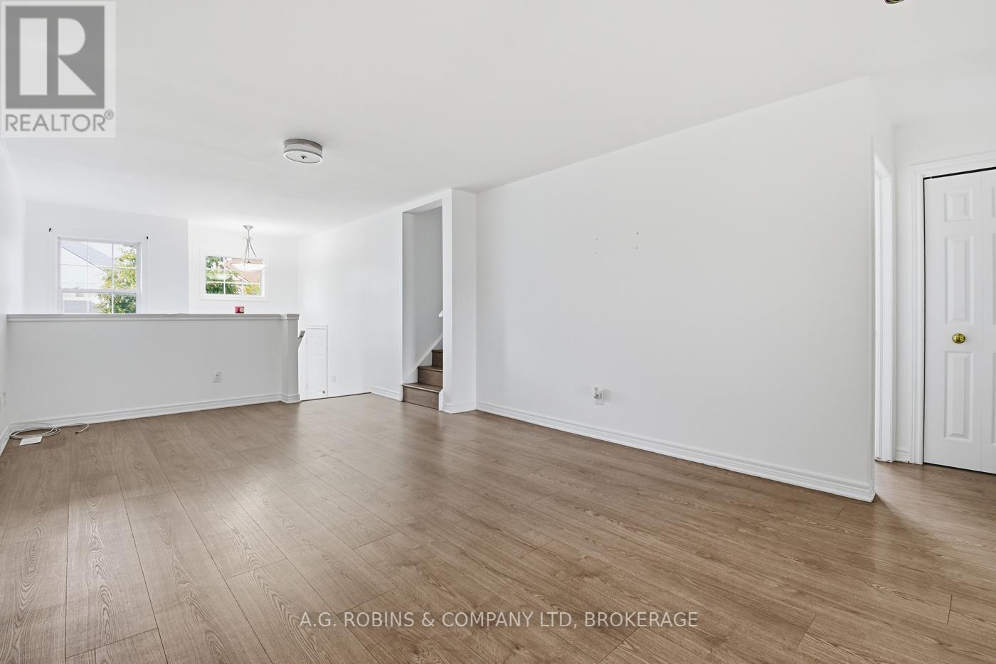 8 Mcbride Drive, St. Catharines, Ontario  L2S 3Y4 - Photo 6 - X12466726