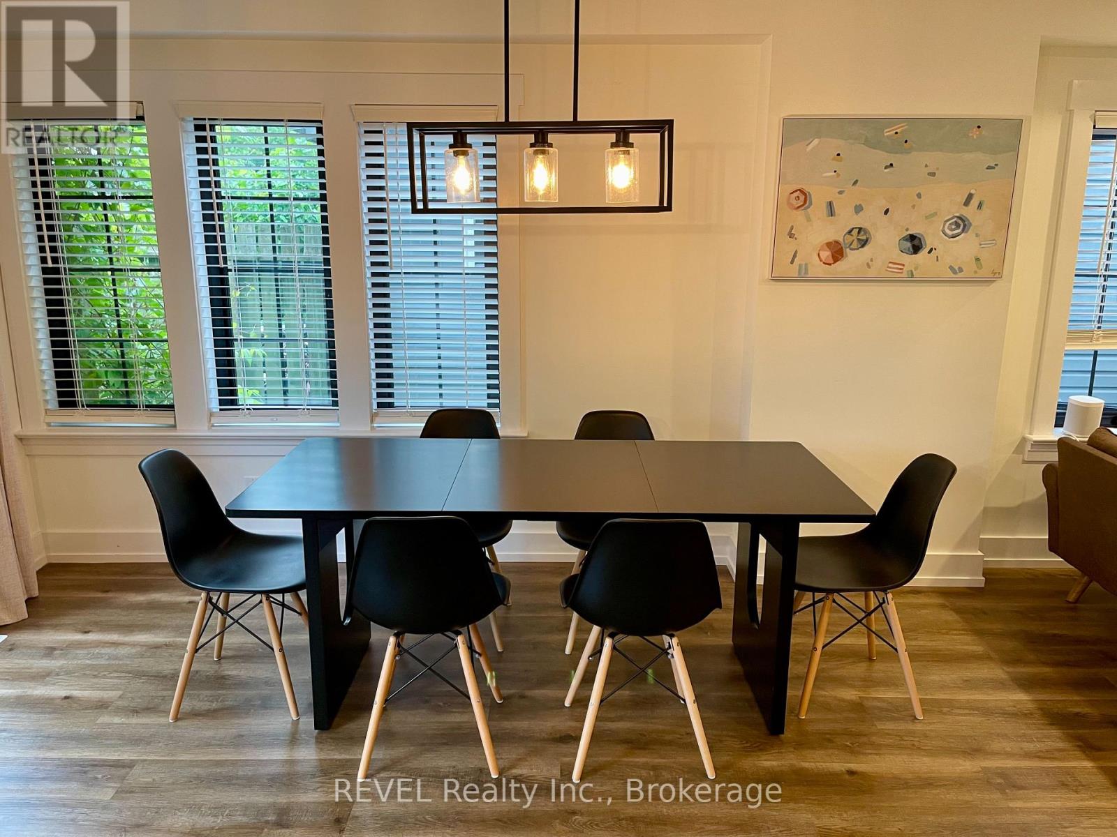 3846 Roxborough Avenue, Fort Erie, Ontario  L0S 1B0 - Photo 2 - X12466969