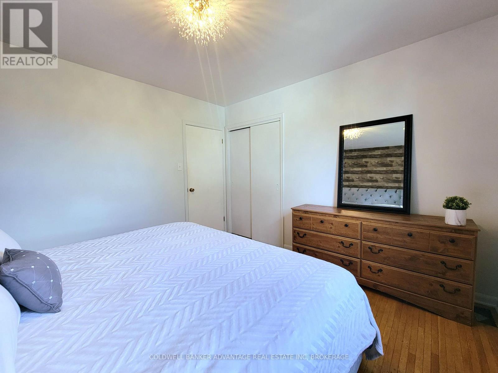 280 Clarke Street, Port Colborne, Ontario  L3K 2G5 - Photo 12 - X12466978