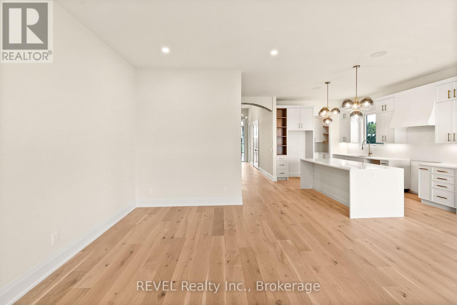 15 Oakley Drive, Niagara-On-The-Lake, Ontario  L0S 1J0 - Photo 20 - X12467508