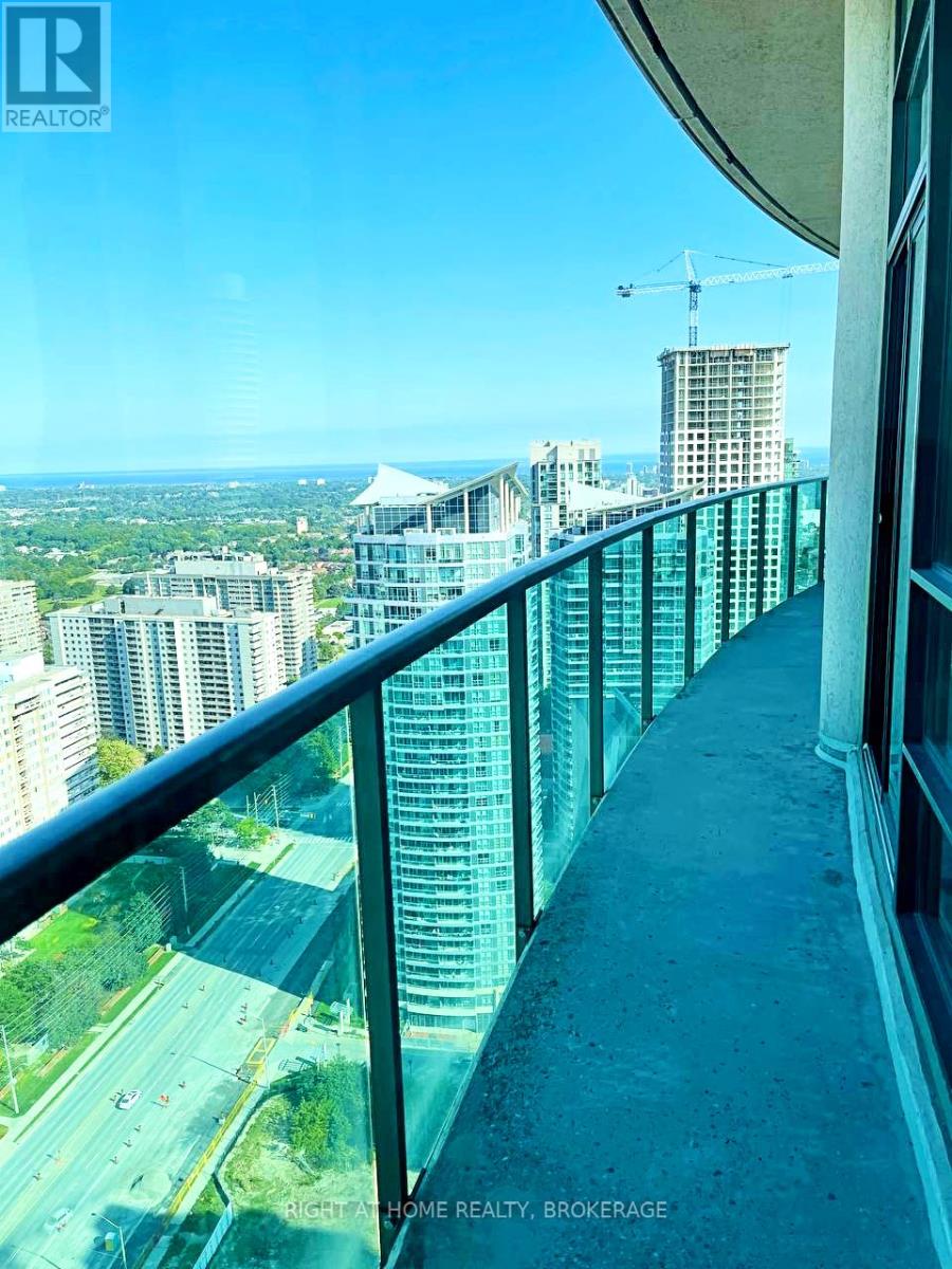 Ph101 - 208 Enfield Place, Mississauga, Ontario  L5B 0G8 - Photo 16 - W12467686