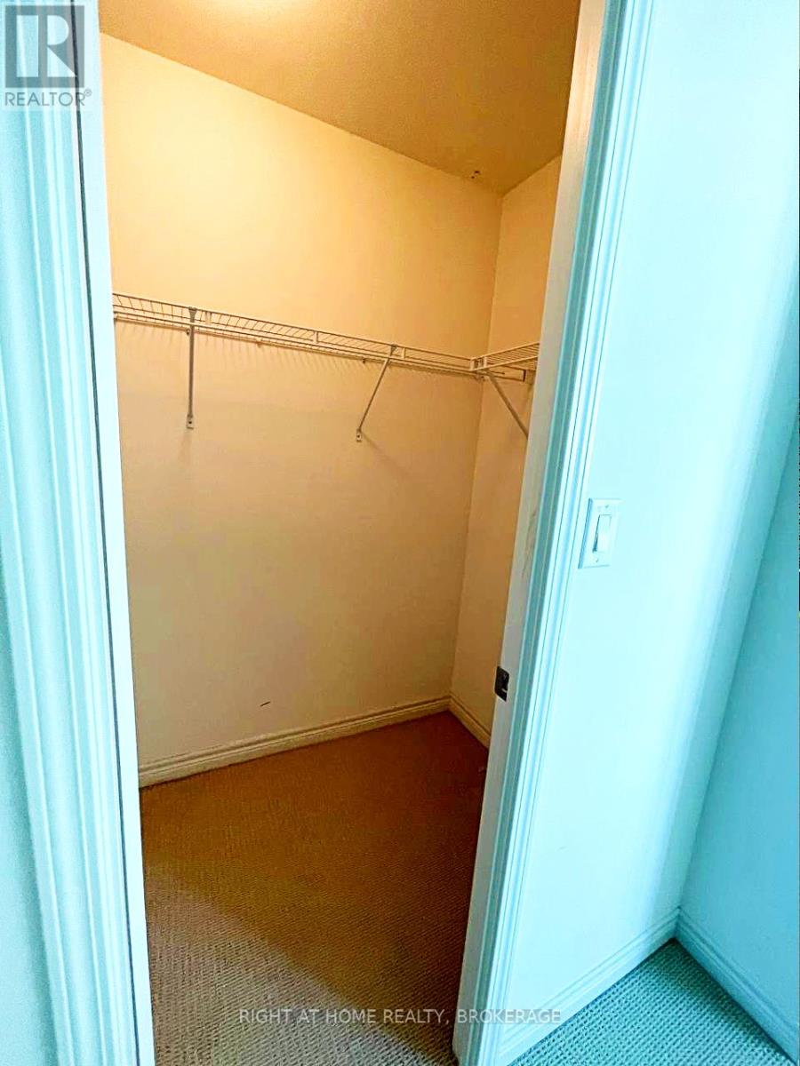 Ph101 - 208 Enfield Place, Mississauga, Ontario  L5B 0G8 - Photo 22 - W12467686