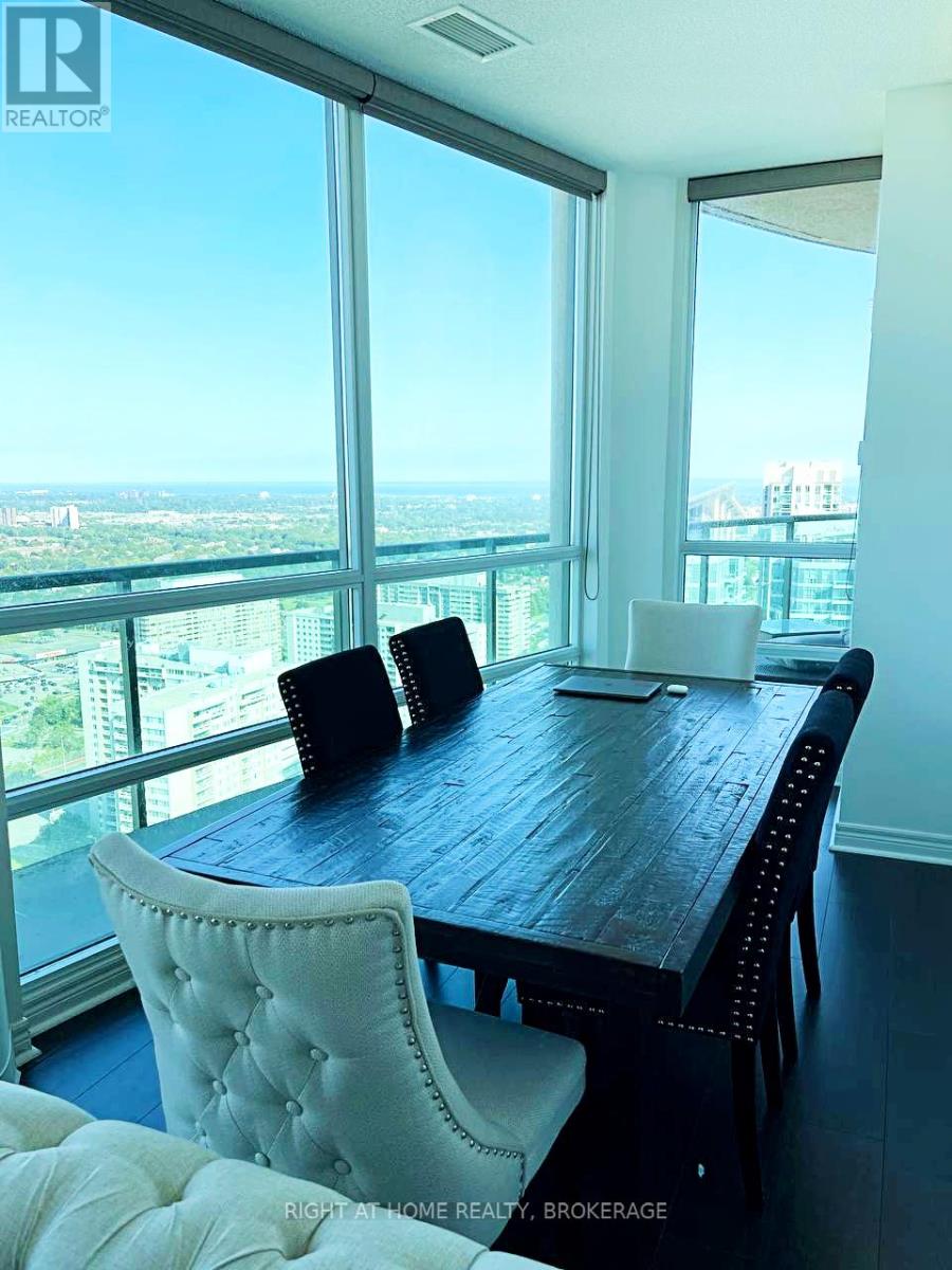 Ph101 - 208 Enfield Place, Mississauga, Ontario  L5B 0G8 - Photo 6 - W12467686