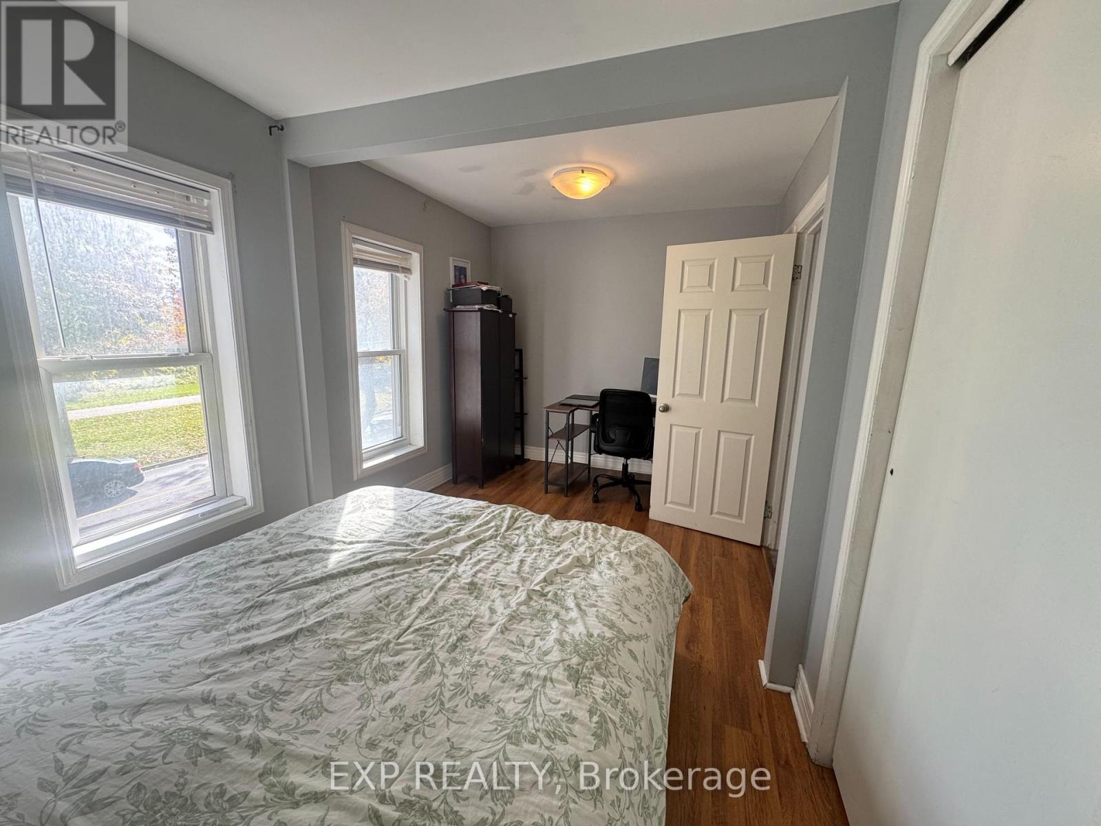 5205 Palmer Avenue, Niagara Falls, Ontario  L2E 3T9 - Photo 14 - X12468846