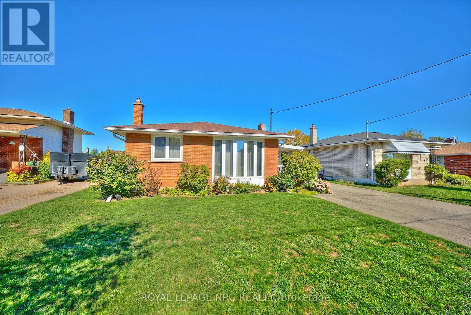 73 Roehampton Avenue, St. Catharines, Ontario  L2M 6B7 - Photo 2 - X12469466