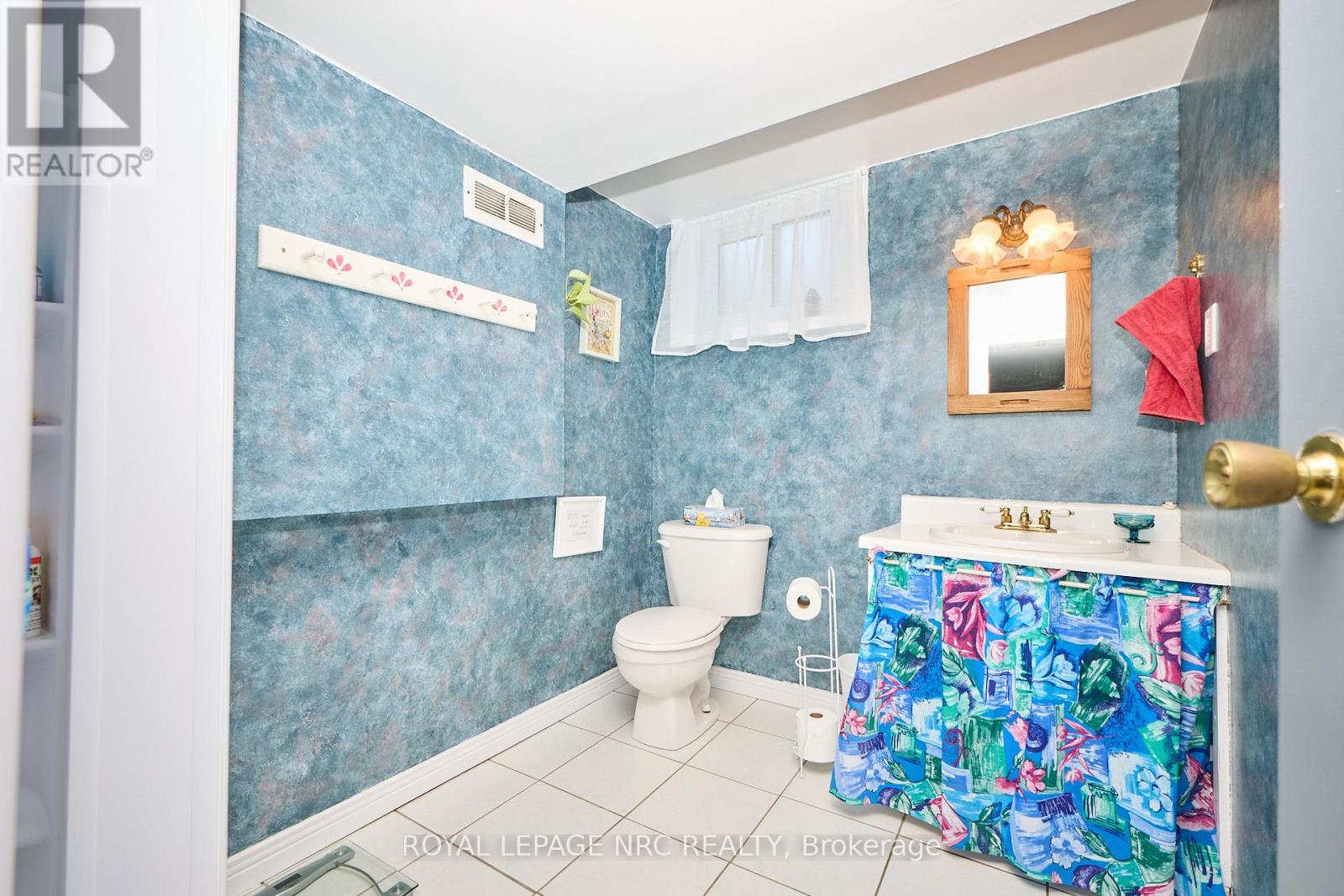 73 Roehampton Avenue, St. Catharines, Ontario  L2M 6B7 - Photo 33 - X12469466