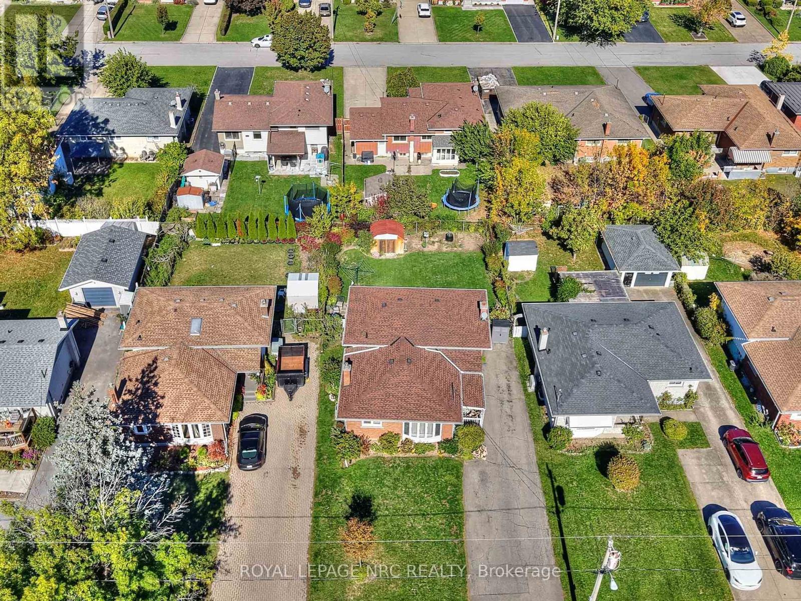 73 Roehampton Avenue, St. Catharines, Ontario  L2M 6B7 - Photo 37 - X12469466