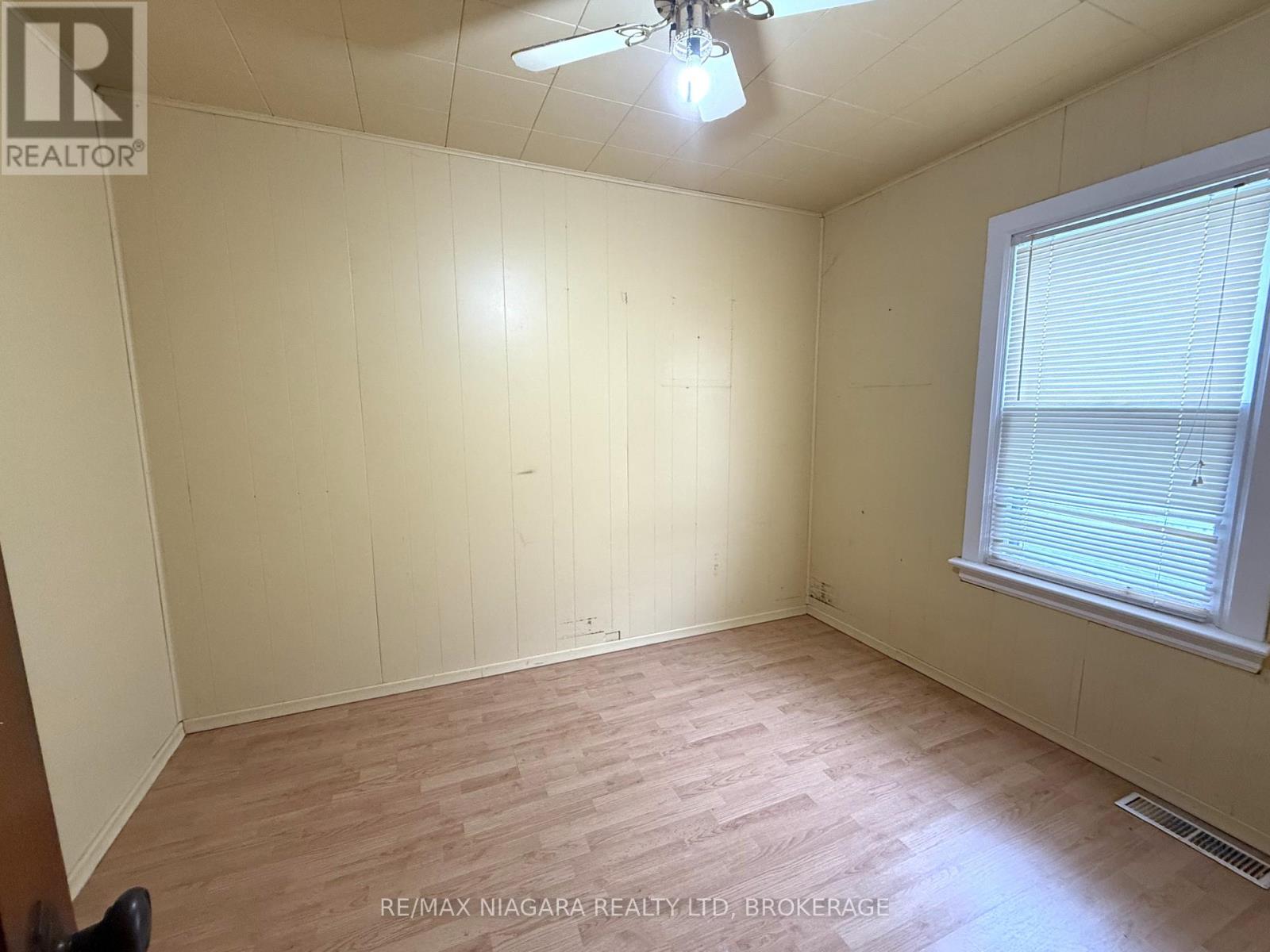 59 Radford Avenue, Fort Erie, Ontario  L2A 5H7 - Photo 12 - X12469770