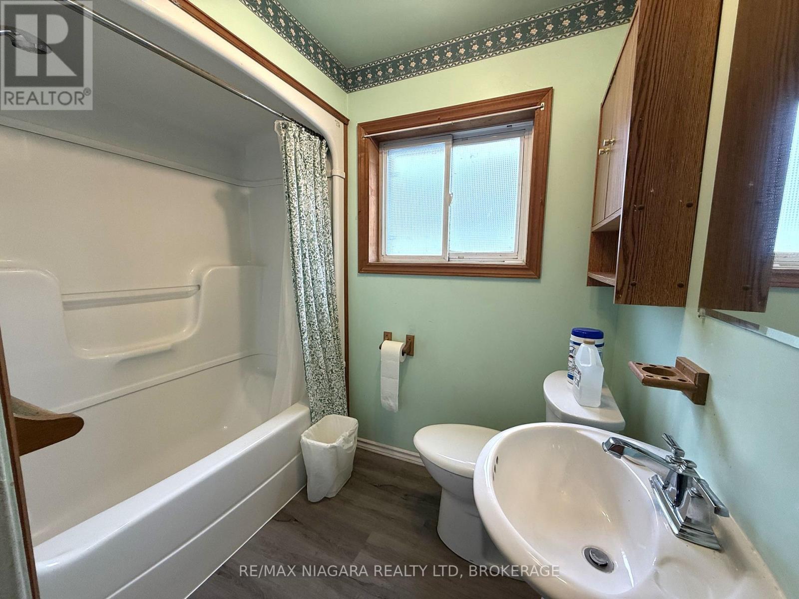 59 Radford Avenue, Fort Erie, Ontario  L2A 5H7 - Photo 13 - X12469770