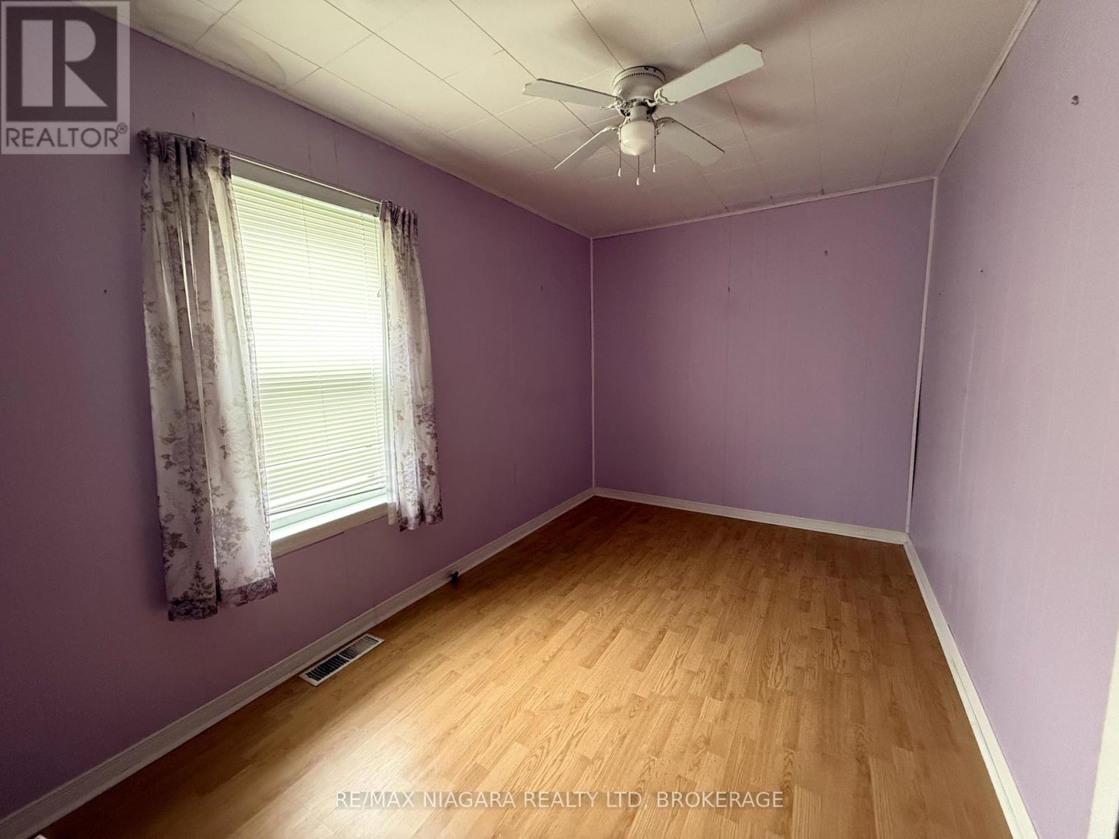 59 Radford Avenue, Fort Erie, Ontario  L2A 5H7 - Photo 14 - X12469770