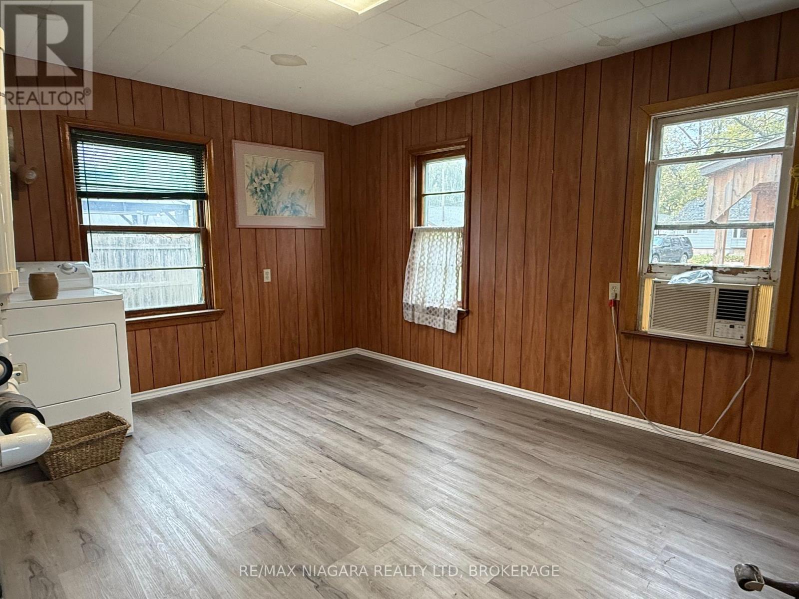 59 Radford Avenue, Fort Erie, Ontario  L2A 5H7 - Photo 15 - X12469770