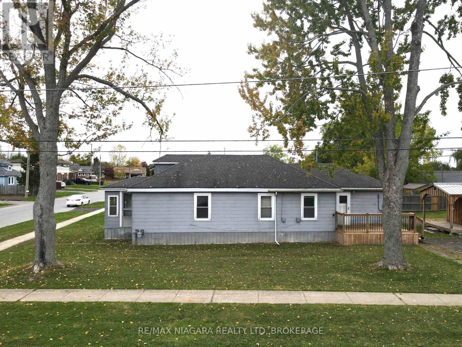 59 Radford Avenue, Fort Erie, Ontario  L2A 5H7 - Photo 3 - X12469770