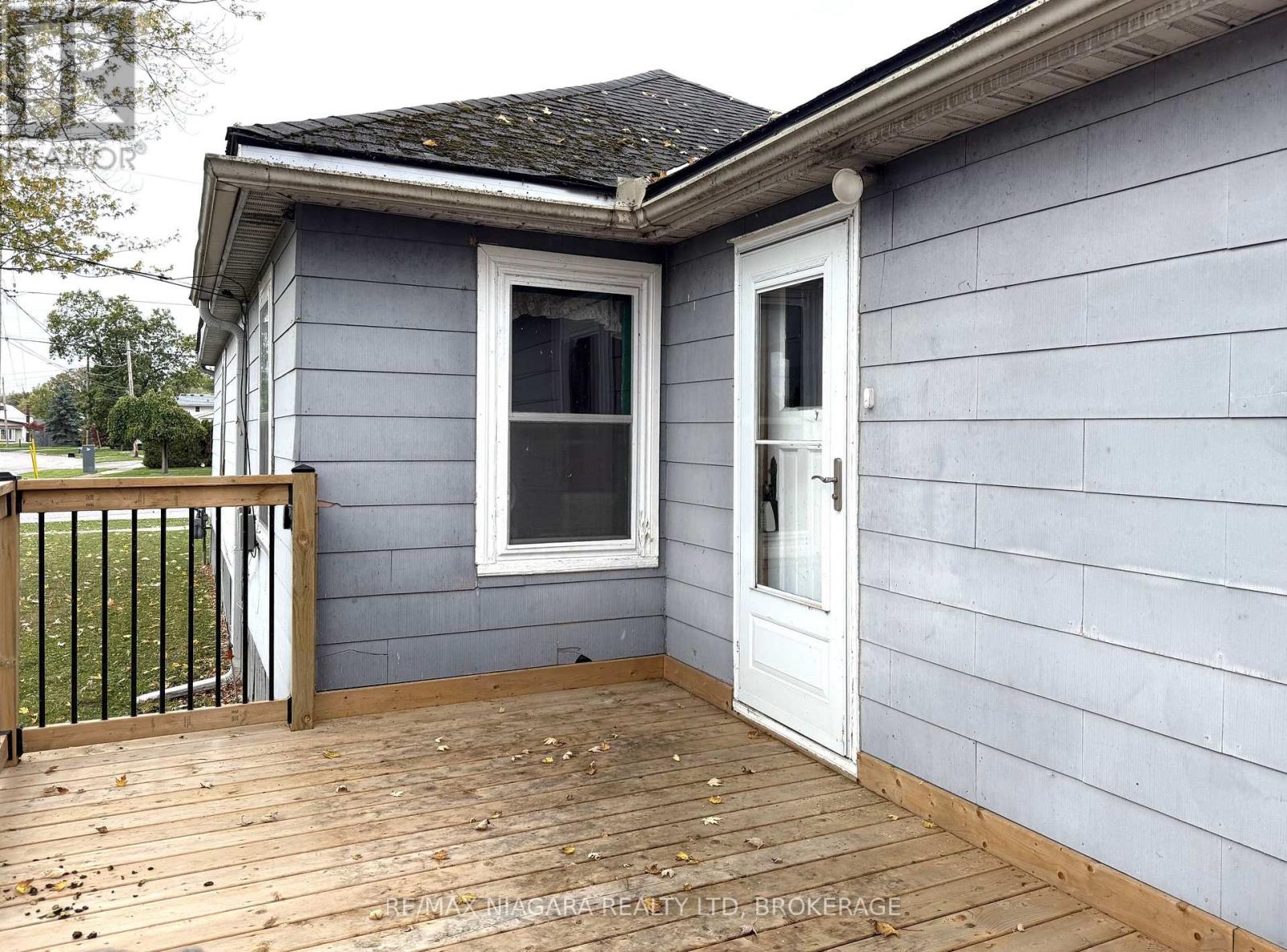 59 Radford Avenue, Fort Erie, Ontario  L2A 5H7 - Photo 7 - X12469770