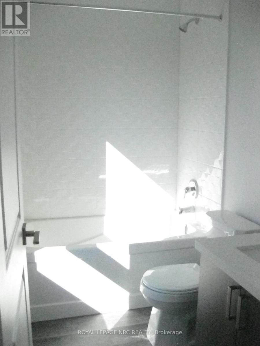 34 - 6705 Cropp Street, Niagara Falls, Ontario  L2E 0C1 - Photo 18 - X12469797