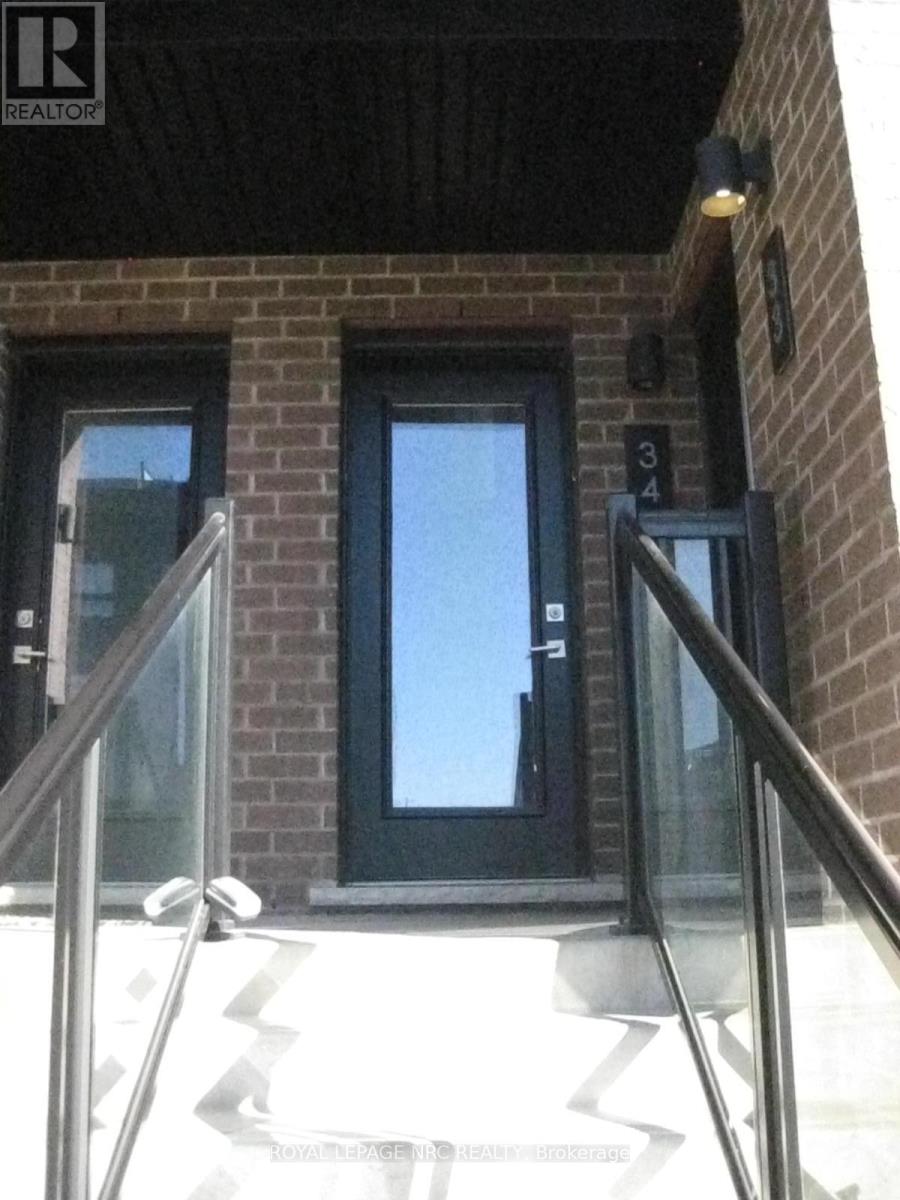 34 - 6705 Cropp Street, Niagara Falls, Ontario  L2E 0C1 - Photo 2 - X12469797