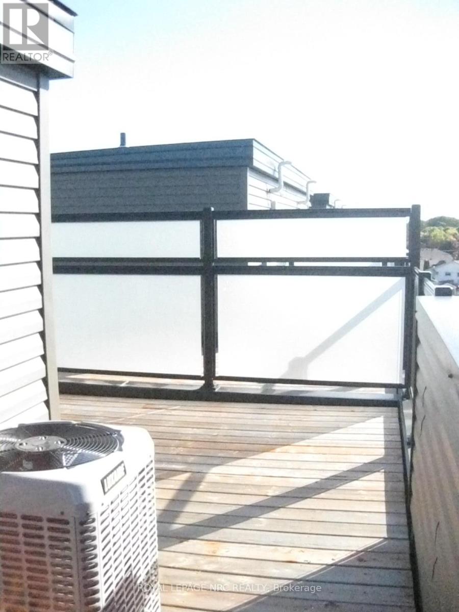 34 - 6705 Cropp Street, Niagara Falls, Ontario  L2E 0C1 - Photo 23 - X12469797