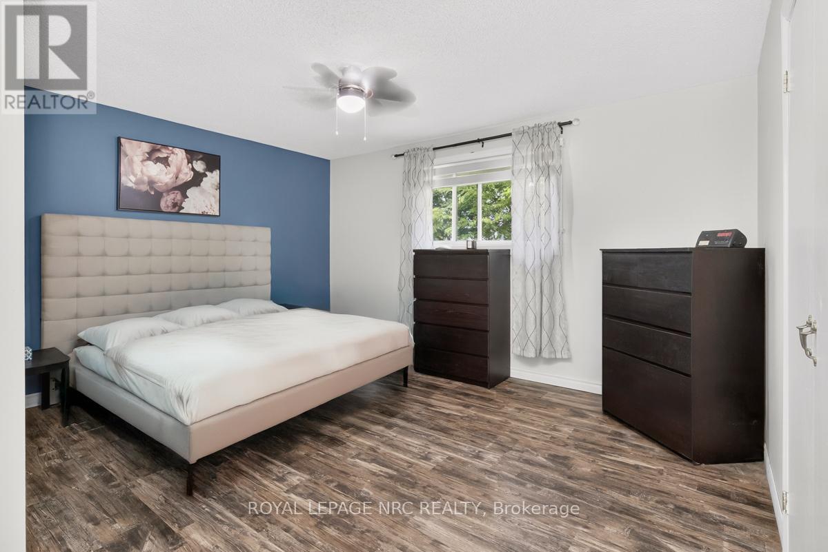 56 Santone Avenue, Welland, Ontario  L3C 2J4 - Photo 16 - X12469809