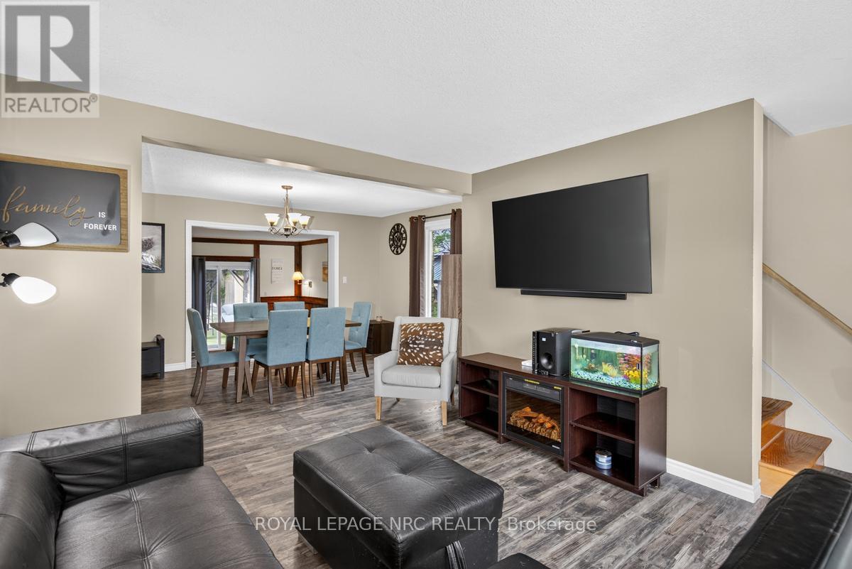 56 Santone Avenue, Welland, Ontario  L3C 2J4 - Photo 25 - X12469809